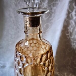 Federal Glass Co.| Vintage Decanter W/Stopper| Yorktown Sundown Iridescent